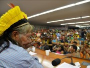 Indios ocupan el Congreso brasileño en protesta contra un proyecto de nueva ley