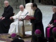 El papa agradece las oraciones y condolencias por el accidente de su familia