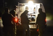 Agentes de la Patrulla Fronteriza rescataron a 33 indocumentados escondidos en un camión refrigerado que transitaba por el sur de Texas, cerca de la frontera con México, según informaron hoy medios locales. EFE/Archivo