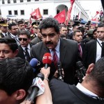 Imagen del pasado 21 de septiembre del presidente de Venezuela, Nicolás Maduro (c), a su llegada a la catedral Metropolitana en Quito (Ecuador). EFE