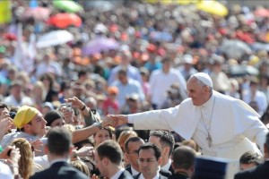 El papa insta a una reforma financiera ética y en favor de los más pobres