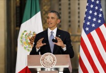 El presidente de Estados Unidos, Barack Obama, habla en una rueda de prensa con su homólogo de México, Enrique Peña Nieto hoy, jueves 2 de mayo de 2013, tras una reunión en Palacio Nacional, en la capital mexicana. EFE