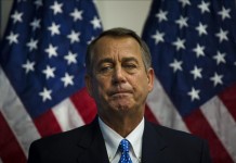 El presidente de la Cámara de Representantes, el republicano John Boehner, comparece durante una rueda de prensa ofrecida en el Capitolio, en Washington (Estados Unidos). EFE