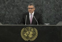 El presidente de El Salvador, Mauricio Funes, interviene el pasado miércoles 25 de septiembre de 2013, durante la sesión 68 de la Asamblea General de las Naciones Unidas en la sede de ese organismo en Nueva York (Estados Unidos). EFE/Andrew Burton/POOL