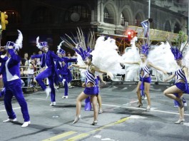 El carnaval de Uruguay, considerado el más largo del mundo, inicia oficialmente este 21 de enero de 2016, con su tradicional desfile por la Avenida 18 de julio en Montevideo.