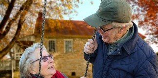 La prevención de caídas en los ancianos es fundamental para preservar su salud